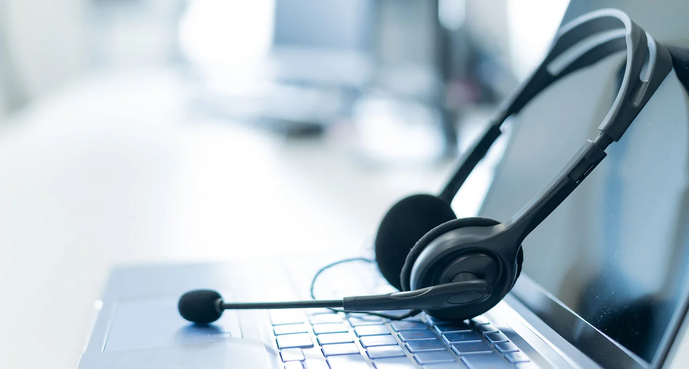 Notebook mit Headset