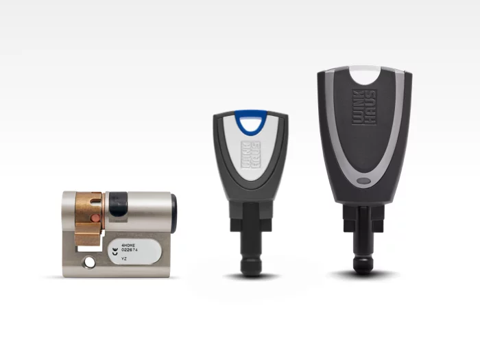 Zutrittsorganisation blueSmart Halbzylinder Premiumschluessel active key 700x500px
